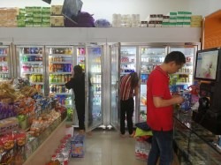 长沙市芙蓉区东阳街壹号公馆旁芙蓉兴盛连锁超市--饮料柜